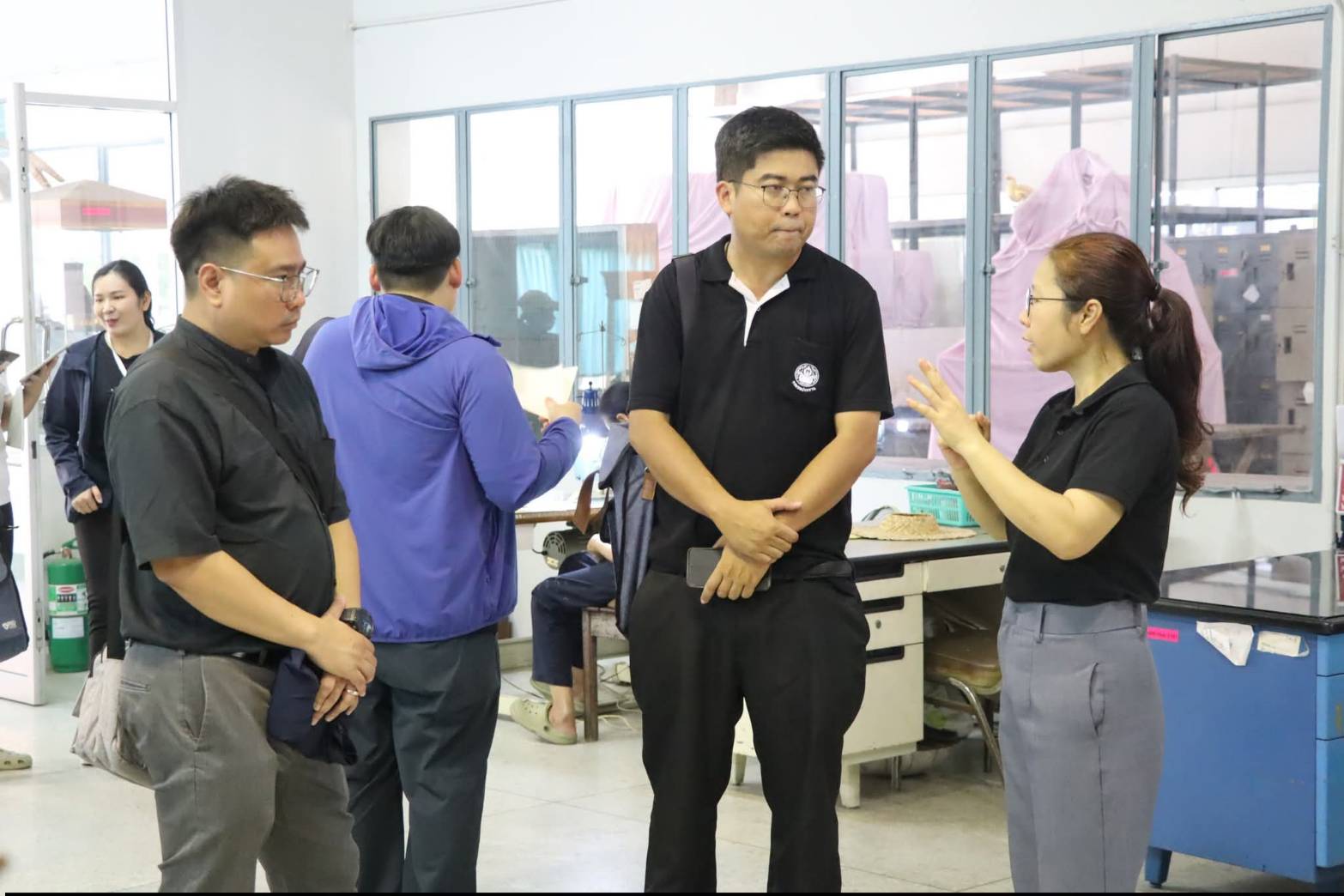 title - ผอ.ศพส. มอบหมายให้ ผู้อำนวยการกลุ่มฝึกอบรมและการพัฒนาผลิตภัณฑ์ เป็นผู้บรรยายพิเศษ ในหัวข้อเรื่อง 